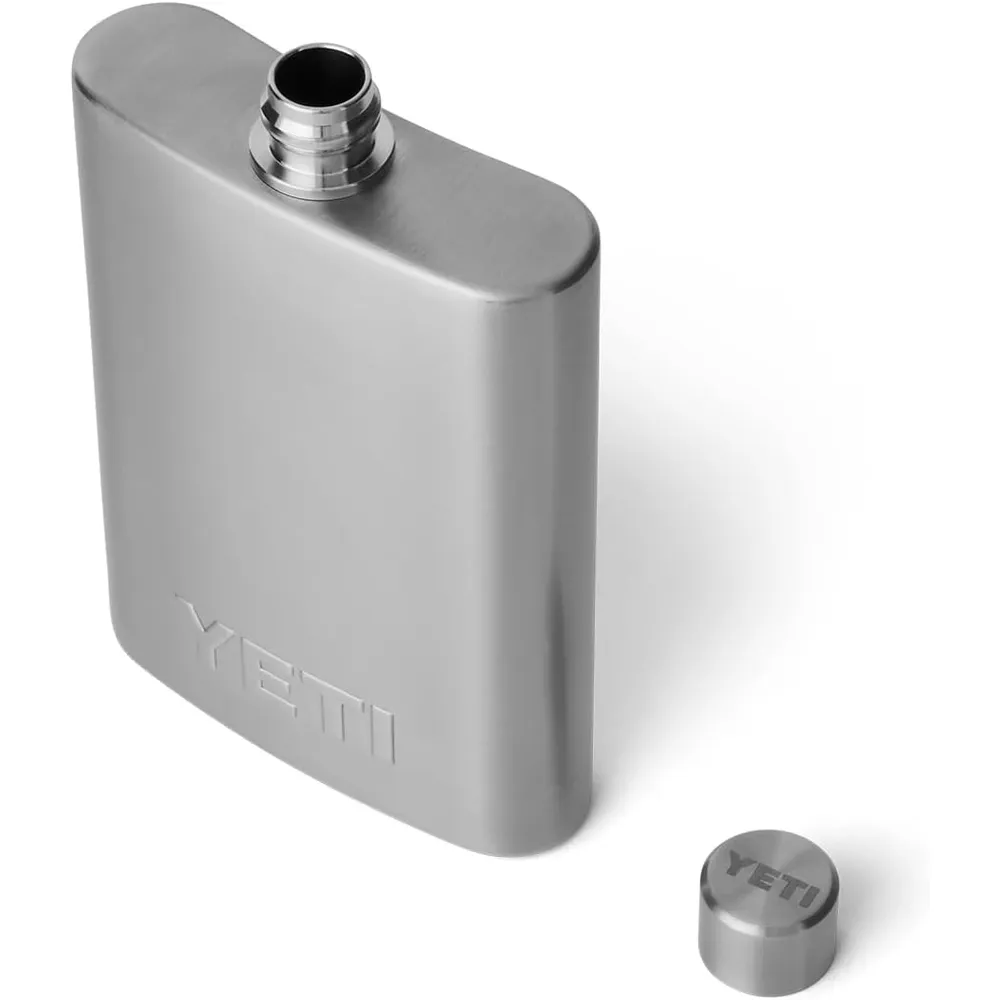 YETI Frasco de 7 oz con juego de vasos de shots a juego color acero