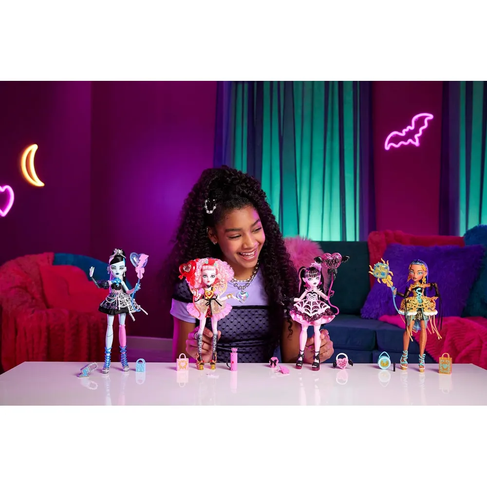 b0dlbrtszz_1_webp.webp MUÑECA MONSTER HIGH FRANKIE STEIN VESTIDO NEGRO