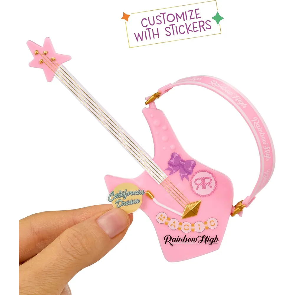 b0dlywgmjs_2_webp.webp Rainbow High Jr. Banda de Rock Bella muñeca