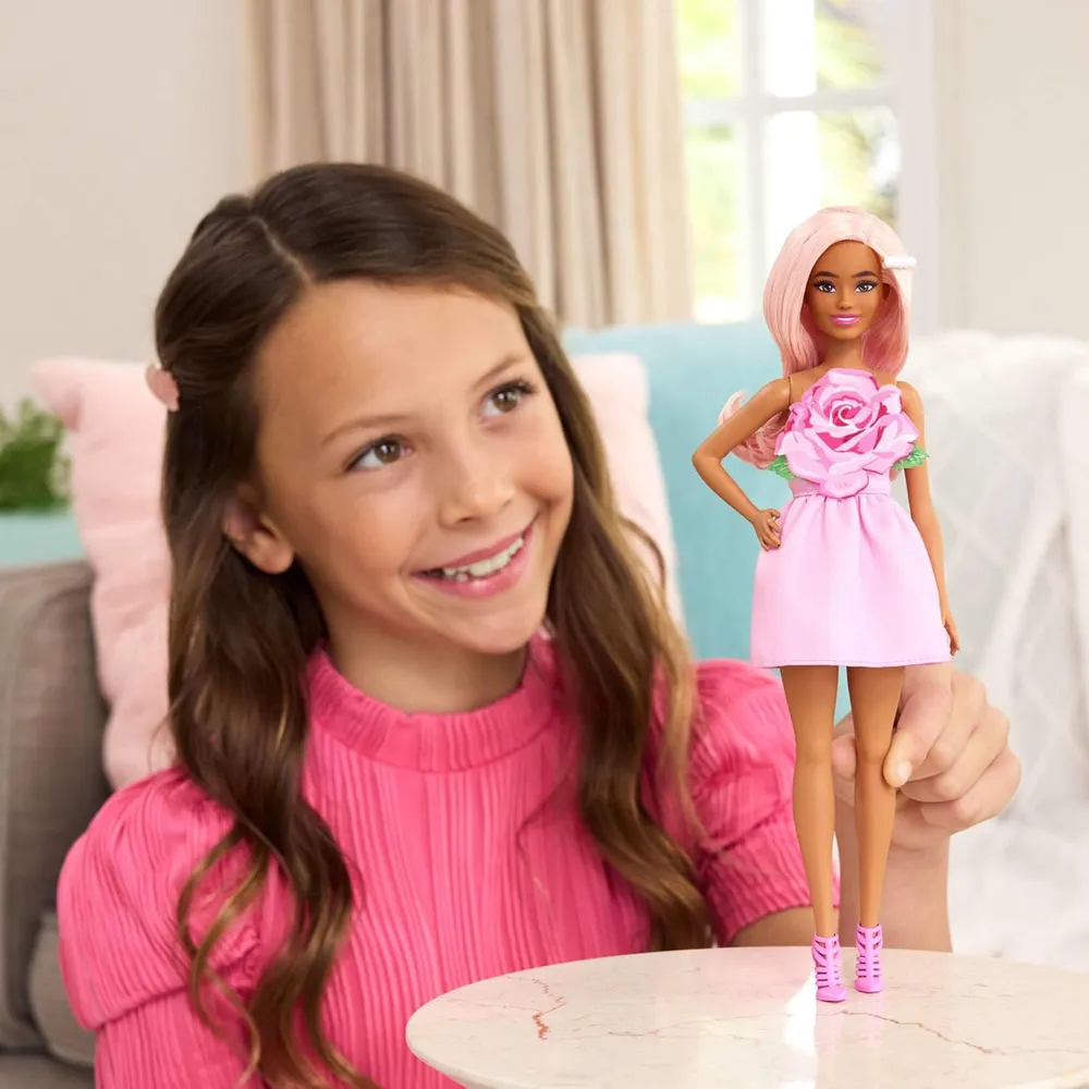 BARBIE FASHIONISTAS MUÑECA CABELLO ROSA VESTIDO STRAPLESS