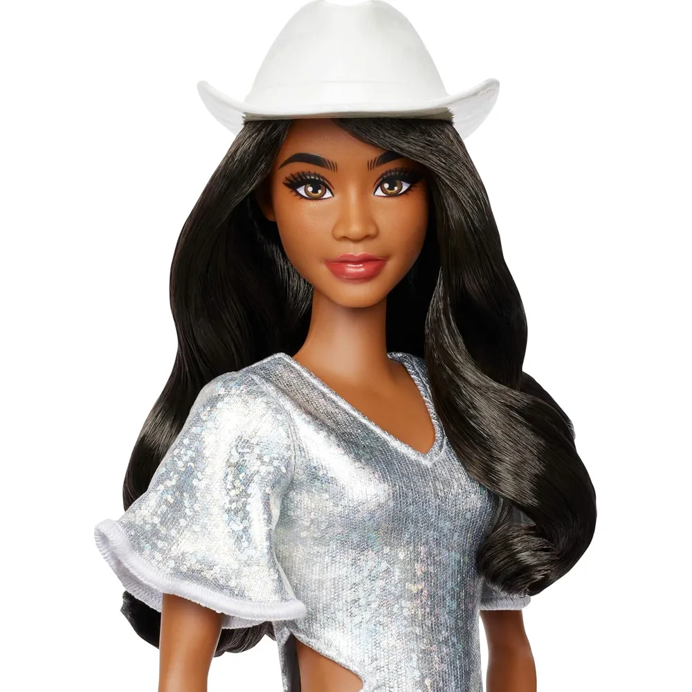BARBIE FASHIONISTAS MUÑECA VESTIDO PLATEADO ESTILO VAQUERO