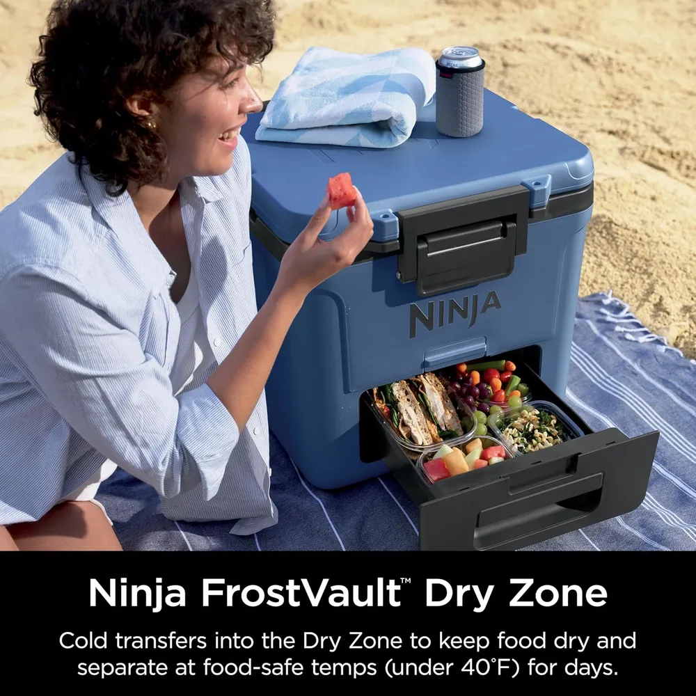 Ninja nevera portátil Frostvault FB230BL, con ruedas y cajón seco, 30 qt / 28,4 L | Lakeshore Blue