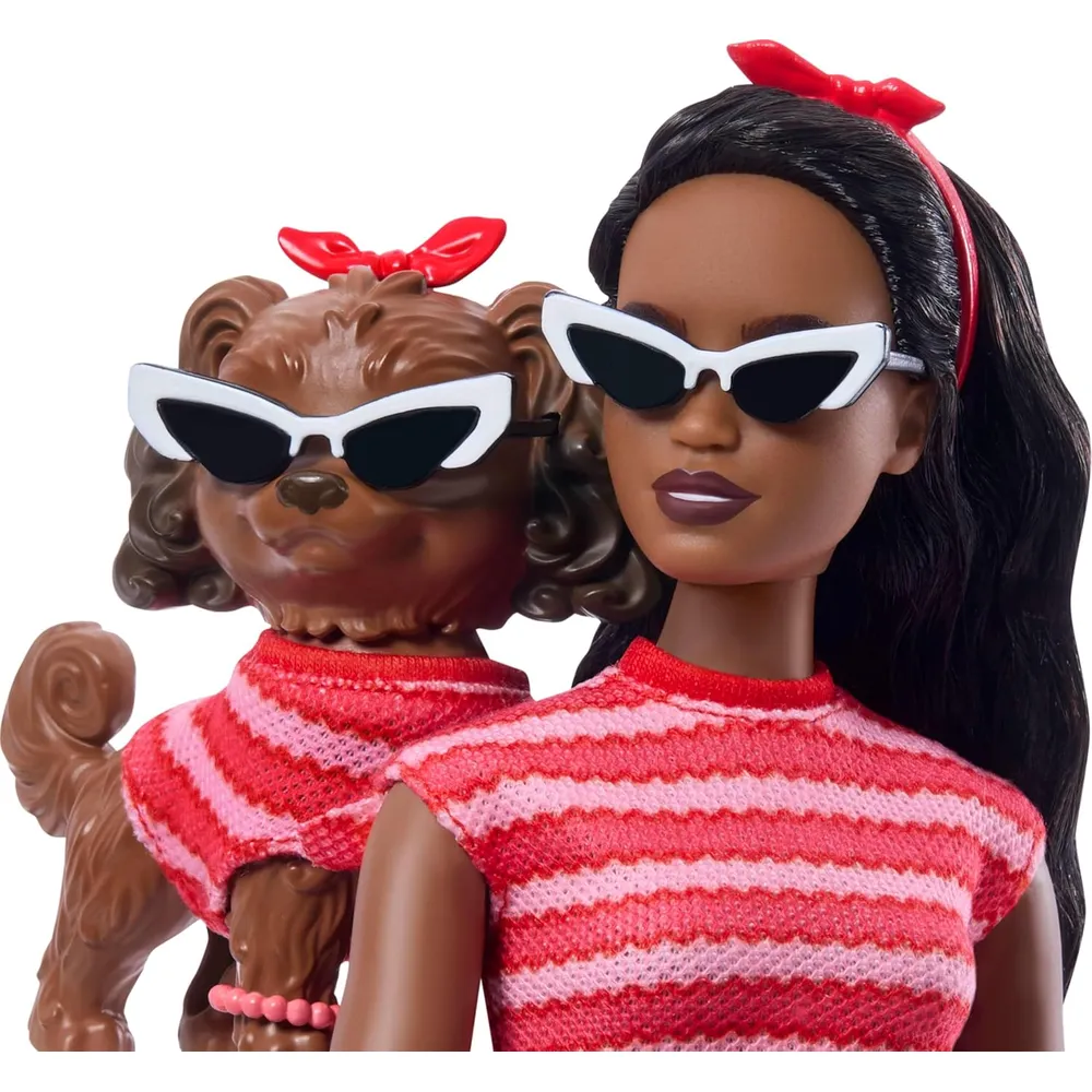 b0dr3mq1j5_2_webp.webp BARBIE MUÑECA GEMELA CON PERRO RAYAS ROJAS