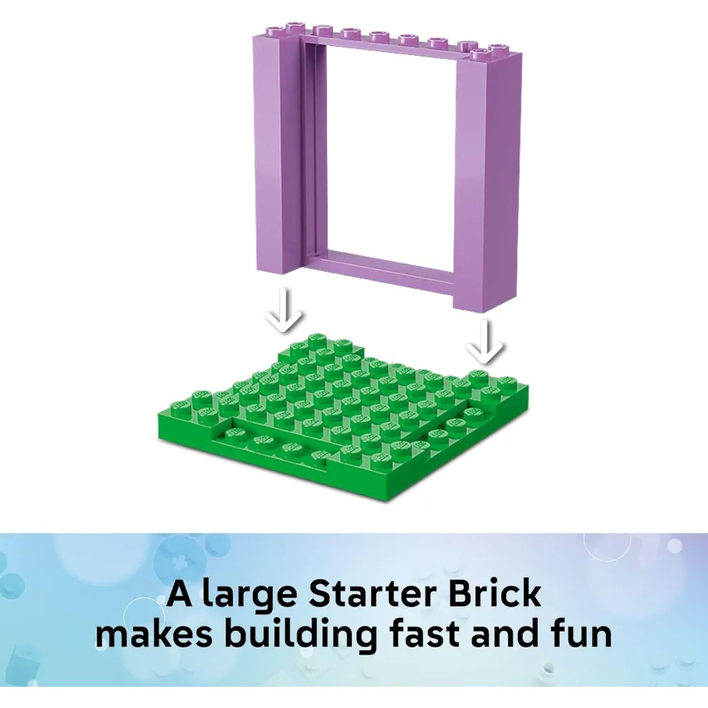Lego Gabby's Dollhouse Montaña de Dulces y Jardín de Gatitos, construcción