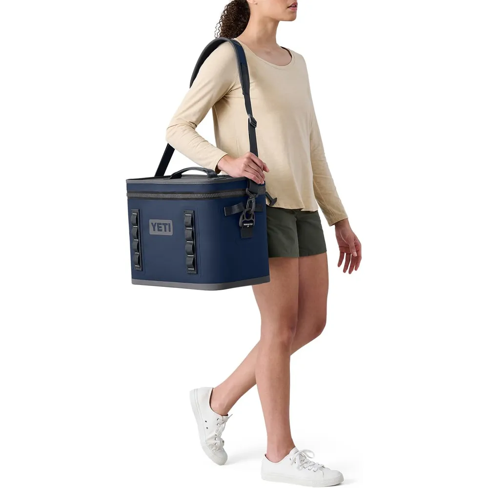 YETI Hopper Flip 18 Cooler Portátil | Celeste
