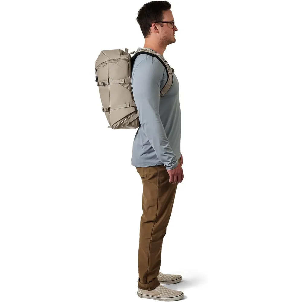 b0ds6lhqgz_4_webp.webp YETI Mochila de Viaje de 22L | Beige