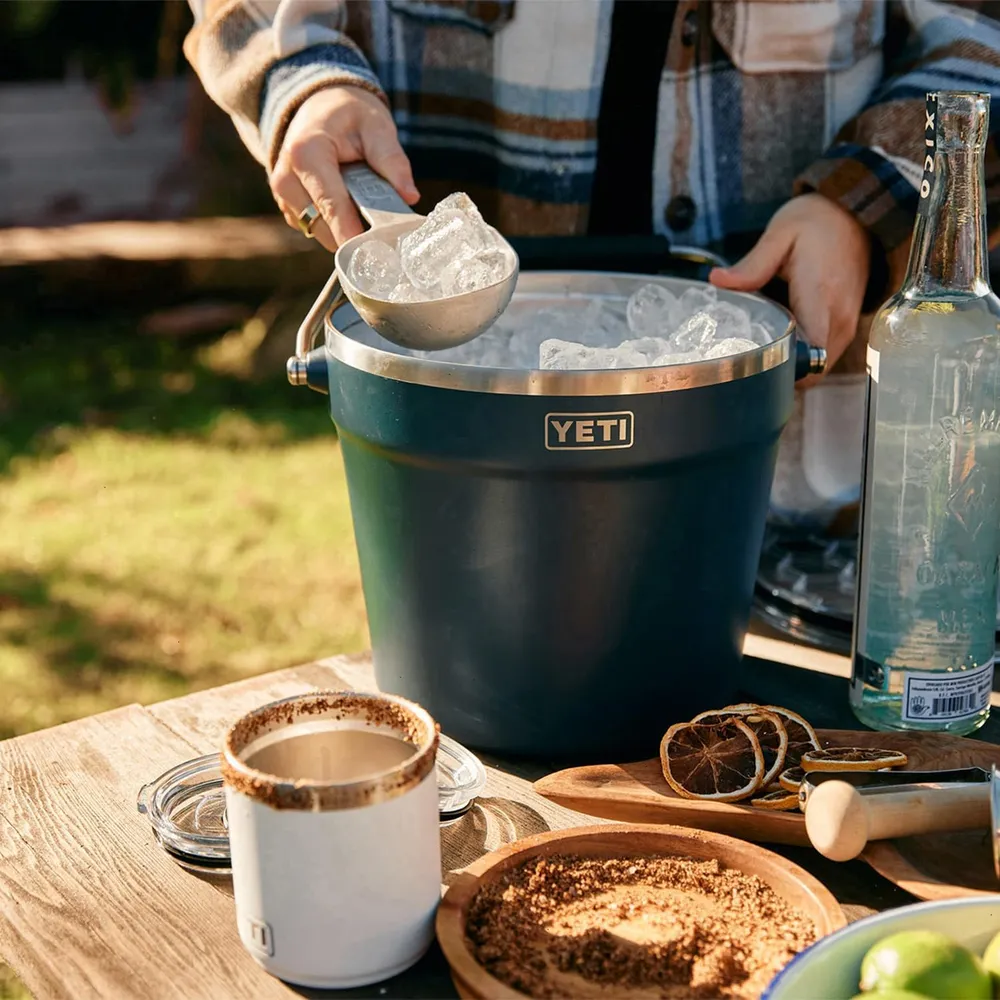 YETI Cooler Cubeta Para Bebidas | Violeta