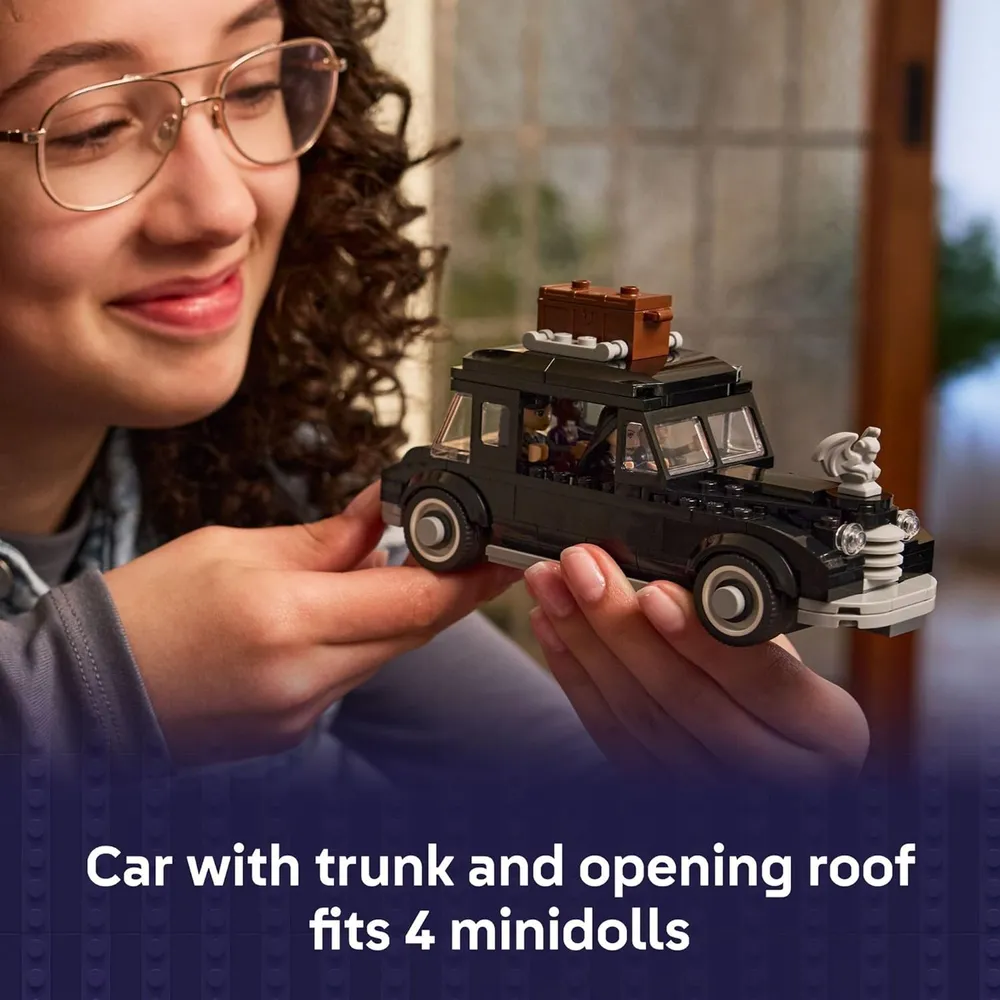 Lego Miércoles, casita de Morticia con coche y minimuñecas