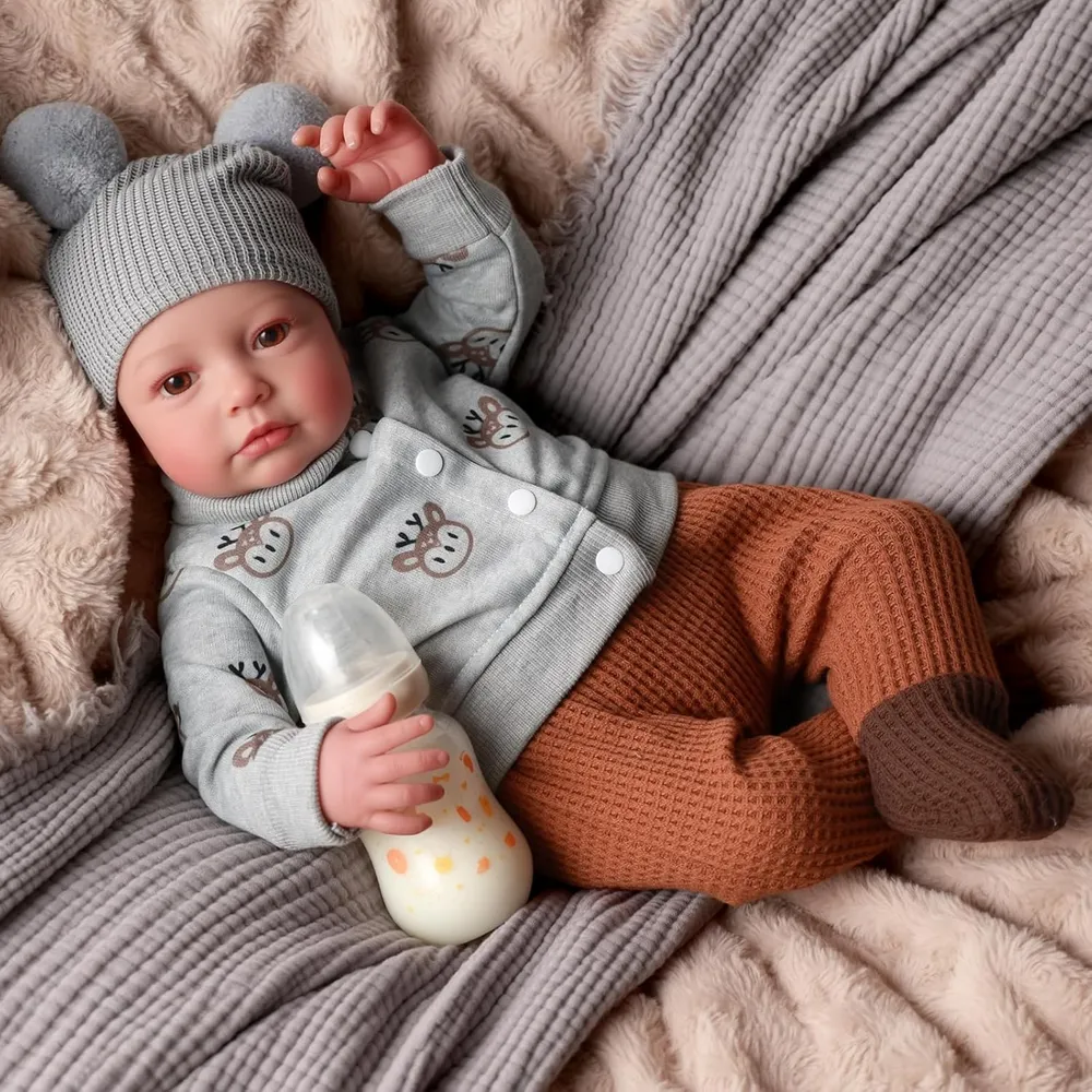 Babeside Muñeca Bebé Reborn 17" / 43 cm con Cuerpo de Tela y Accesorios