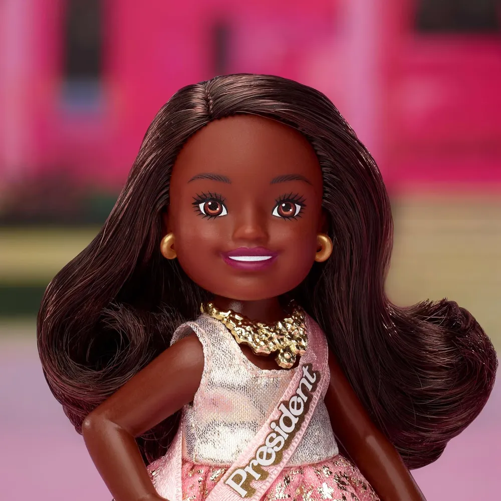BARBIE PELÍCULA MUÑECAS CHELSEA KEN PRESIDENTA Y GLORIA