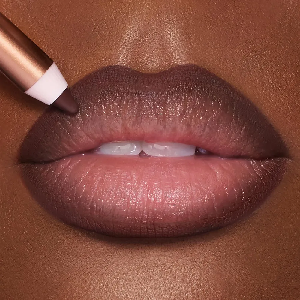 Charlotte Tilbury Lip Cheat Lápiz delineador de labios | Pillow Talk Intense - marrón rojizo intenso