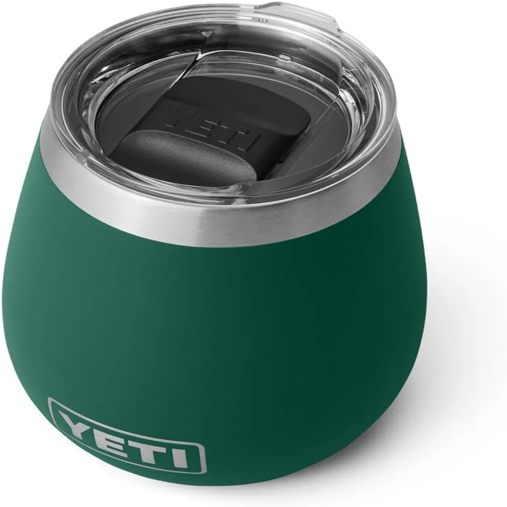 YETI Rambler Vaso de vino de 10 oz de acero inoxidable con tapa MagSlider color verde oscuro