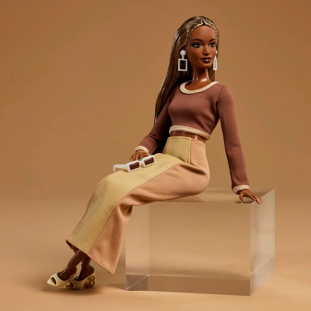 BARBIE BASICS YOU CREATE MUÑECA PERSONALIZABLE 002