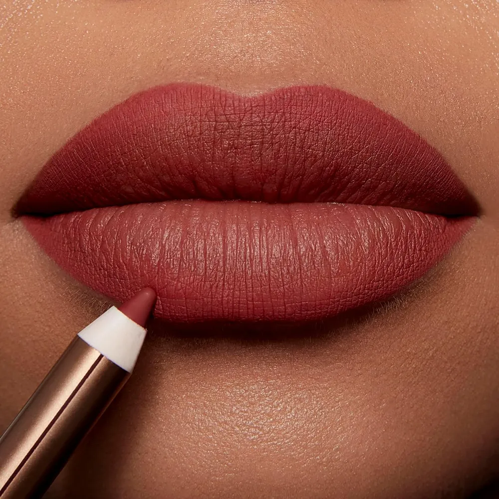 Charlotte Tilbury Lip Cheat Lápiz delineador de labios | Paseo sin vergüenza - rosa baya