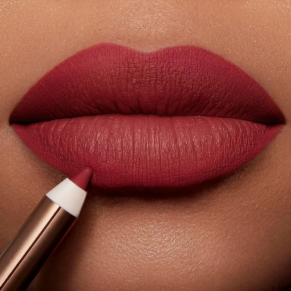 Charlotte Tilbury Lip Cheat Lápiz delineador de labios | Savage Rose - rojo rosado cálido