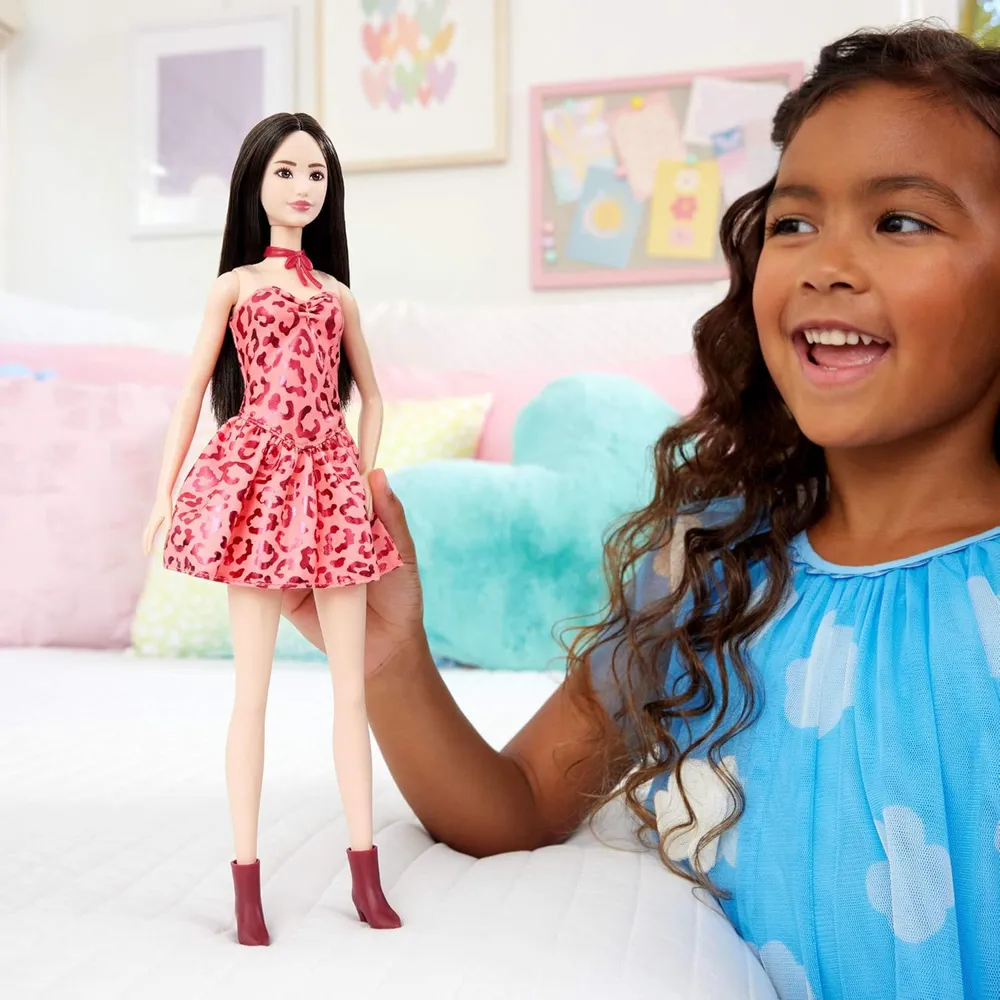 BARBIE FASHIONISTAS MUÑECA VESTIDO ROSA ESTAMPADO