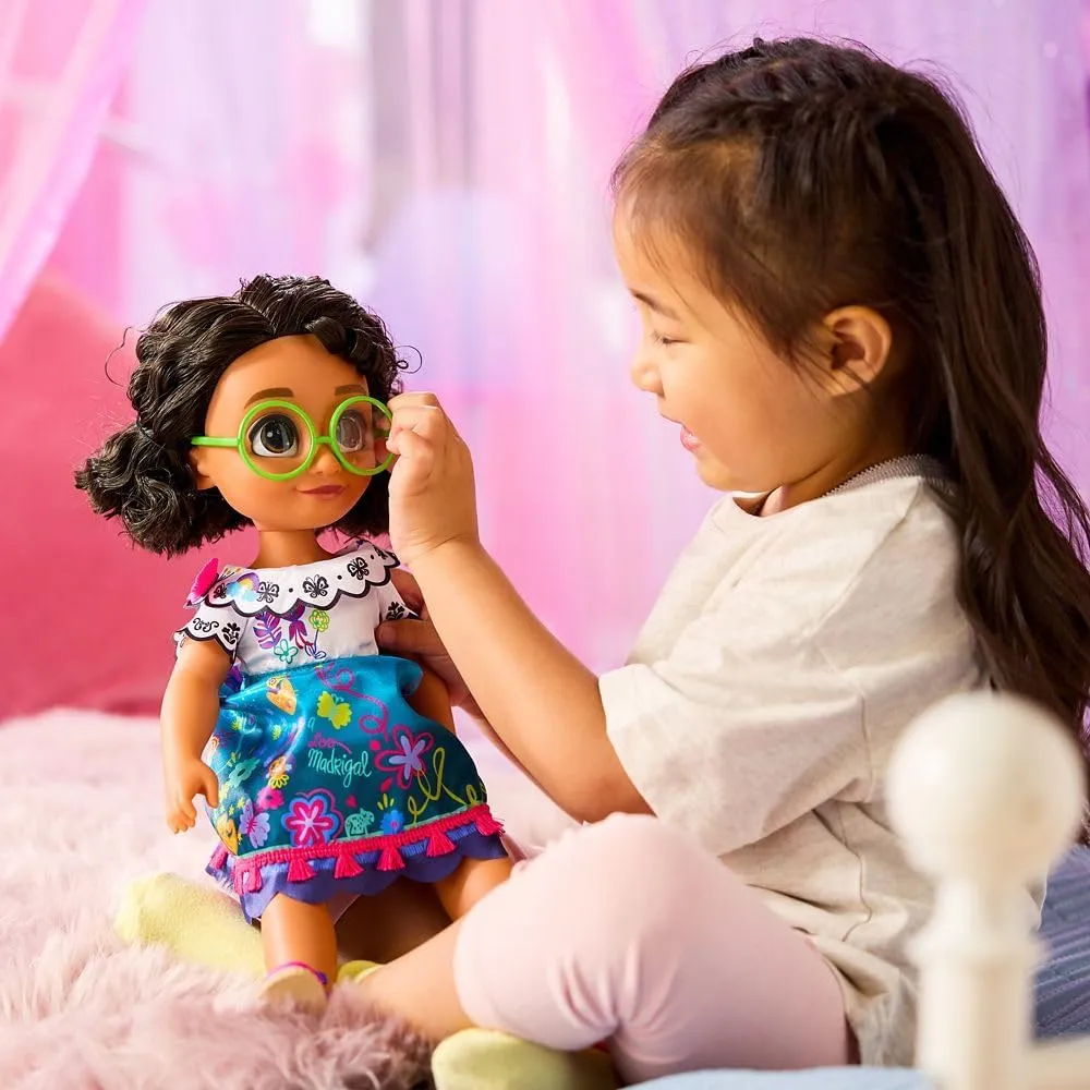 b0fkjx6ytm_1_webp.webp Disney Store Mirabel Muñeca 16" / 40.6 cm