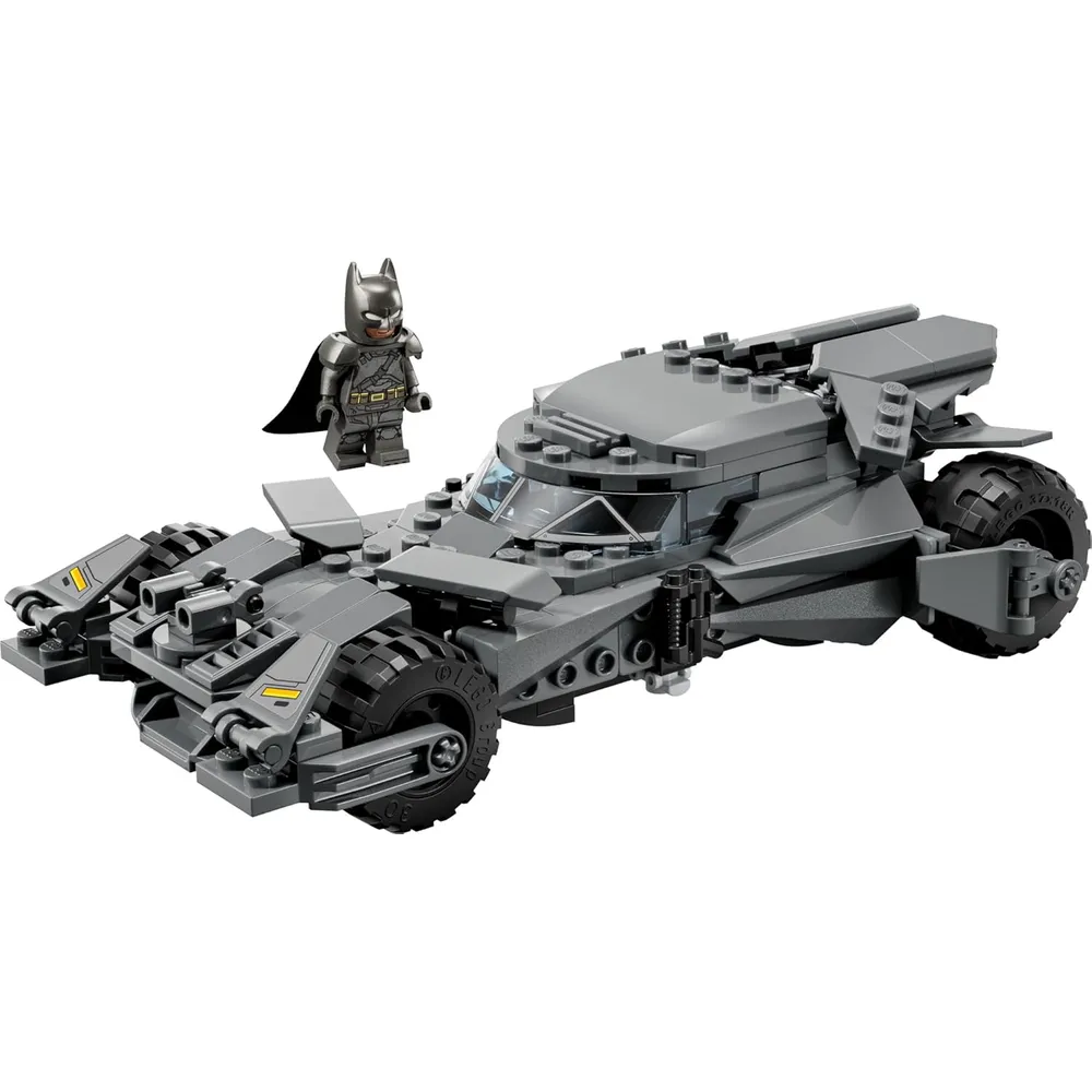 Lego DC Batmóvil: Batman Batimóvil vs Superman, incluye minifigura blindada y moneda