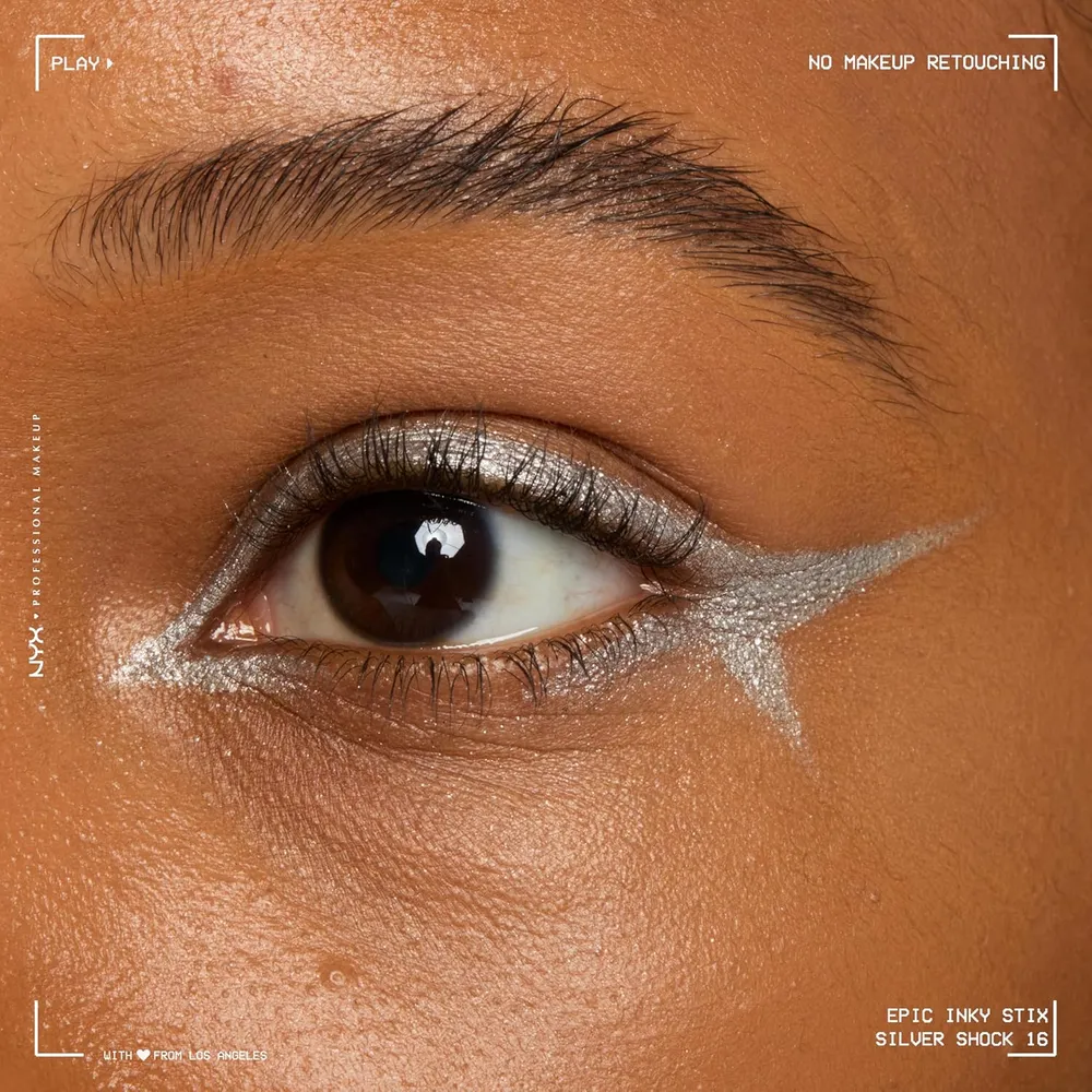 b0fzcdph8m_1_webp.webp NYX Epic Inky Stix Delineador de Ojos | 16 Silver Shock