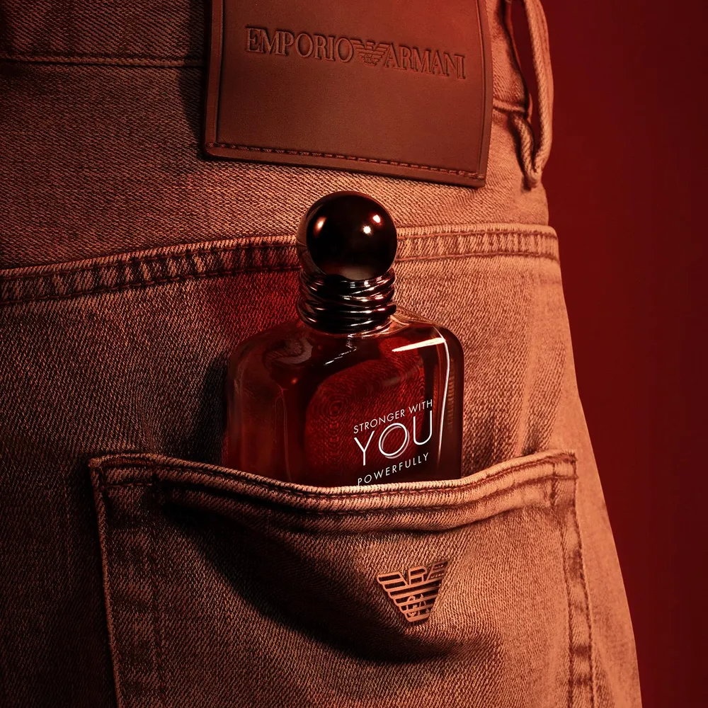PERFUME ARMANI STRONGER WITH YOU POWERFULLY HOMBRE 0.3 OZ / 10 ML