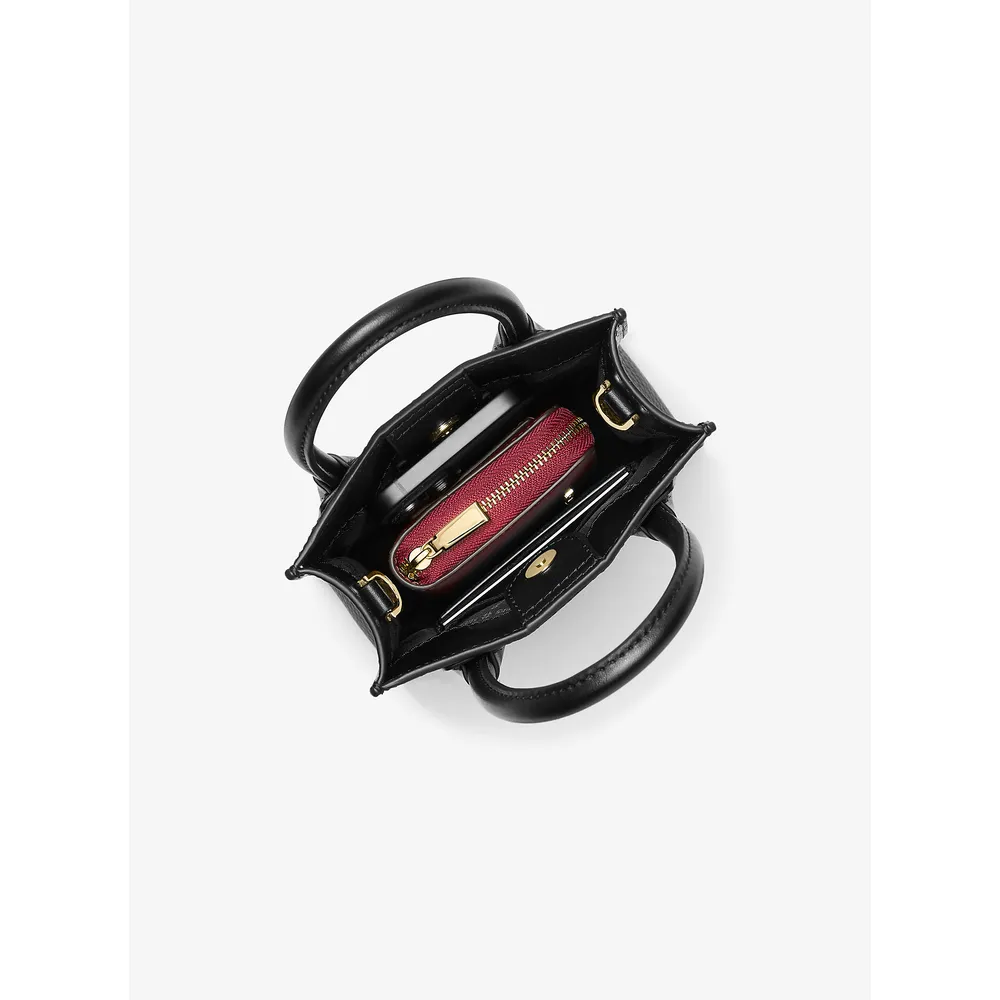 Michael Kors Bolso bandolera Mercer extrapequeño de piel granulada | Negro