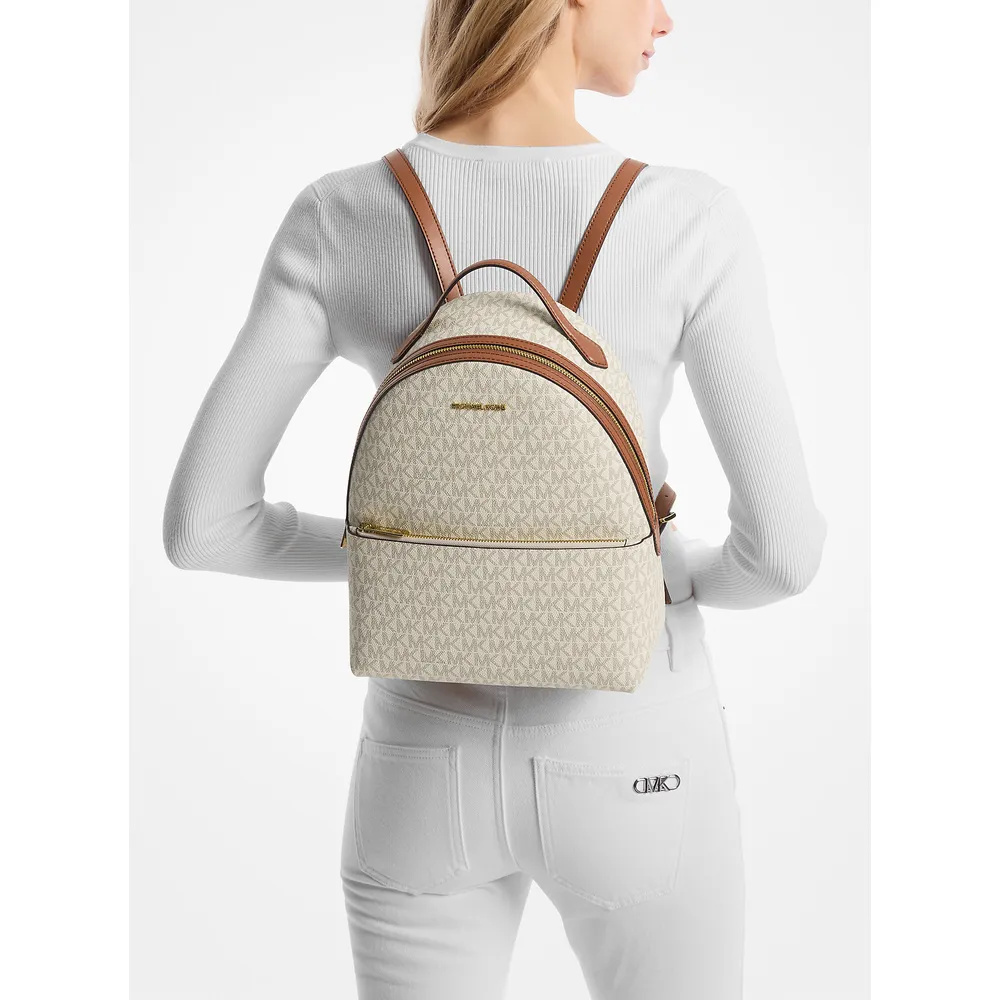 Michael Kors Mochila mediana con logotipo de Sheila | Vainilla