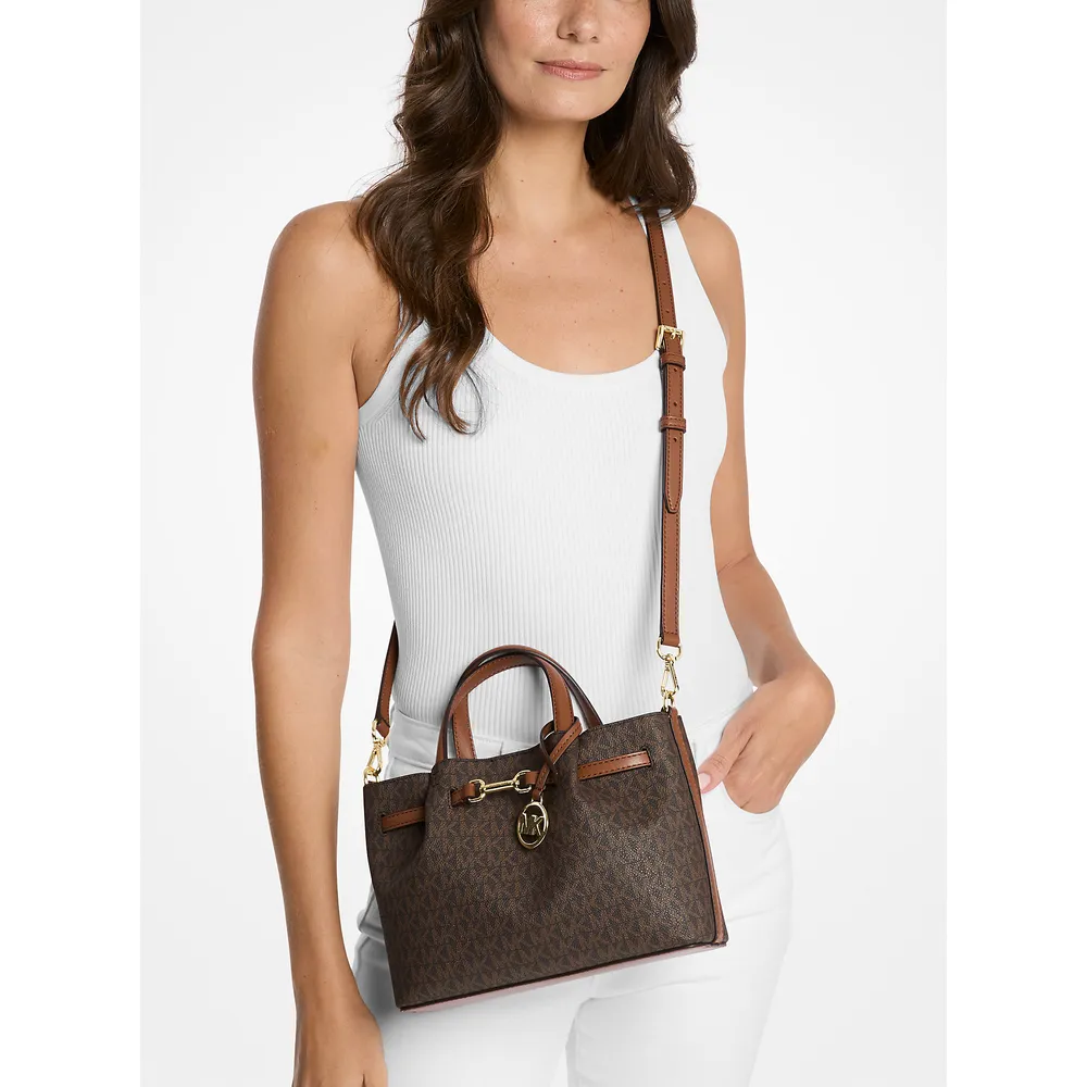 Michael Kors Bolso satchel pequeño con el logotipo de la firma Carson | Marrón
