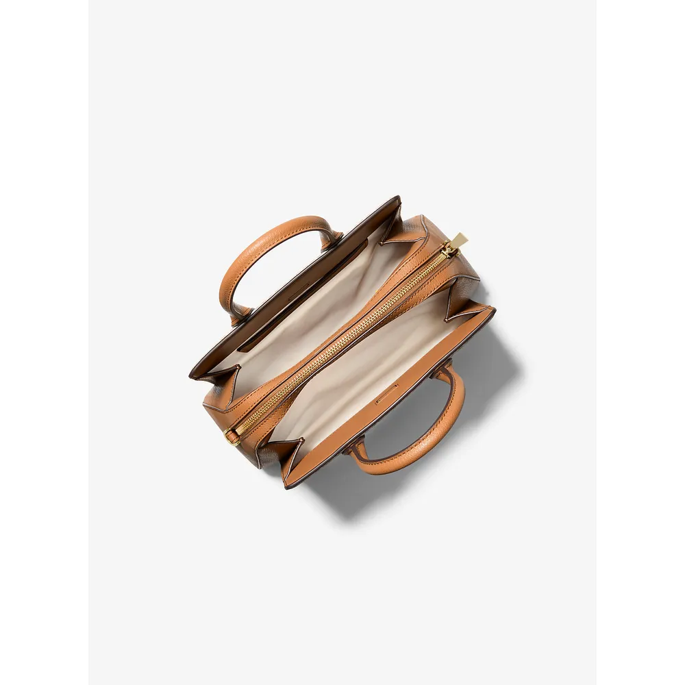 Michael Kors Bolso Laila con el logotipo de la firma | Vainilla/Bellota