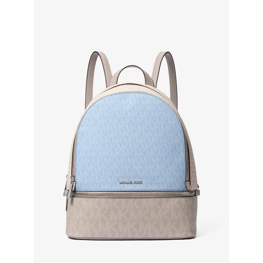 mk785370611_0_webp.webp Michael Kors' Mochila Rhea' con logo de la firma | Lt Sky Mlt