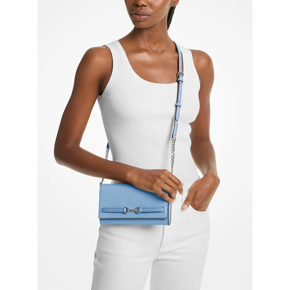 mk785370652_2_webp.webp Michael Kors Bolso bandolera piel granulada Carson | Cielo claro