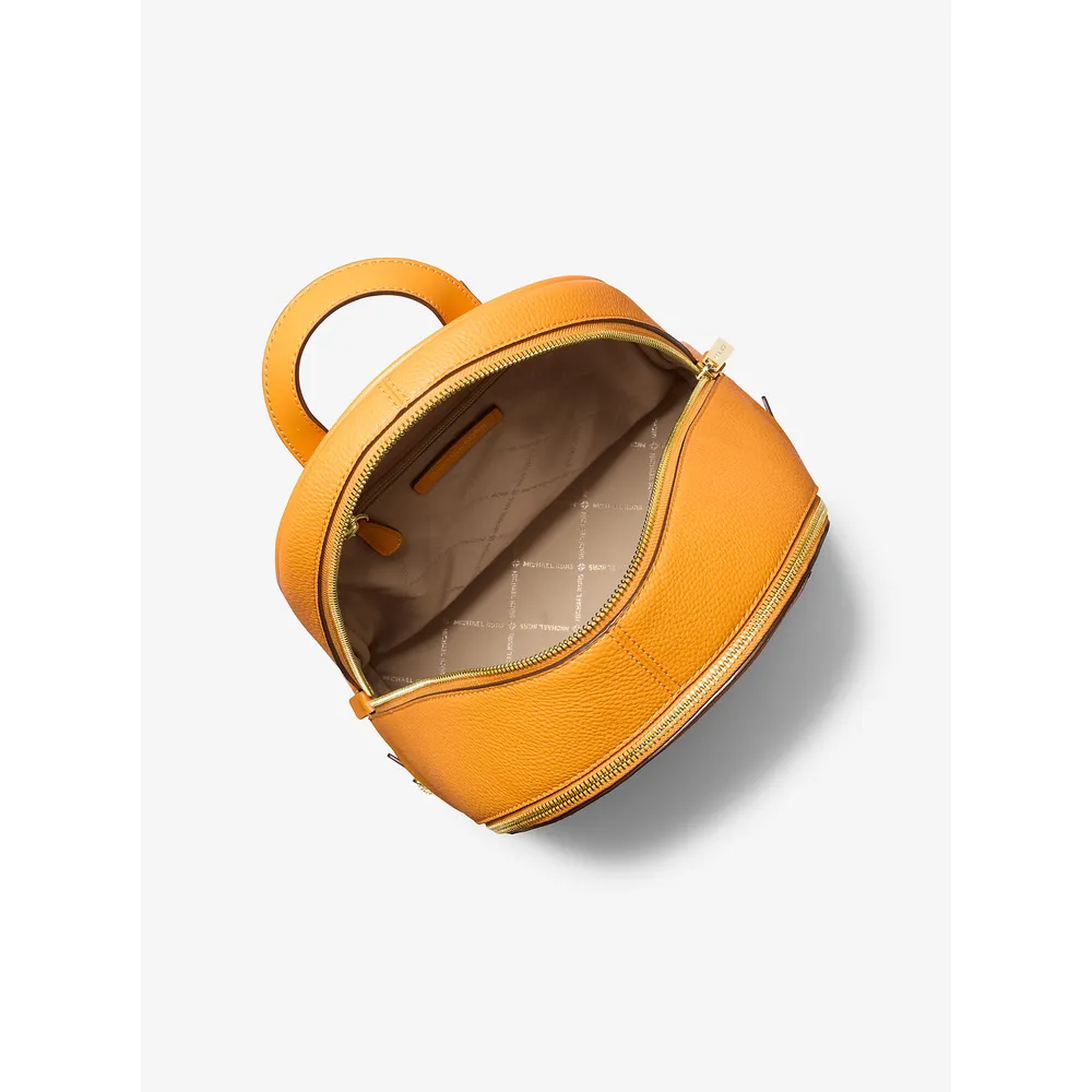 mk785370838_1_webp.webp Michael Kors Mochila adornada Rhea | Pop Naranja