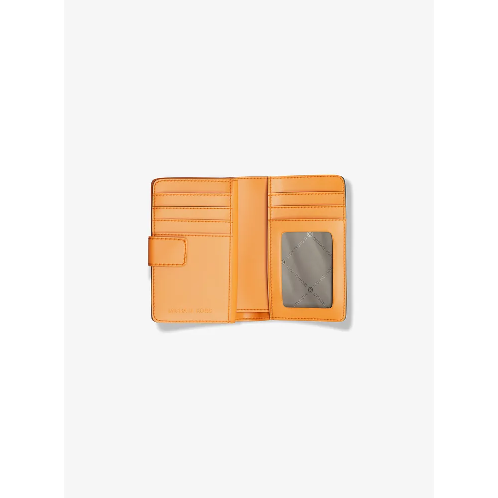 mk785370872_1_webp.webp Michael Kors Cartera plegable impreso de Jet Set | Pop Naranja