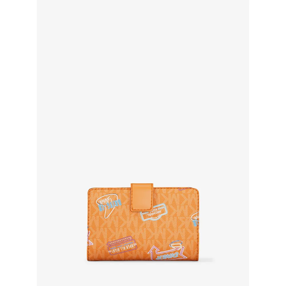 mk785370872_2_webp.webp Michael Kors Cartera plegable impreso de Jet Set | Pop Naranja