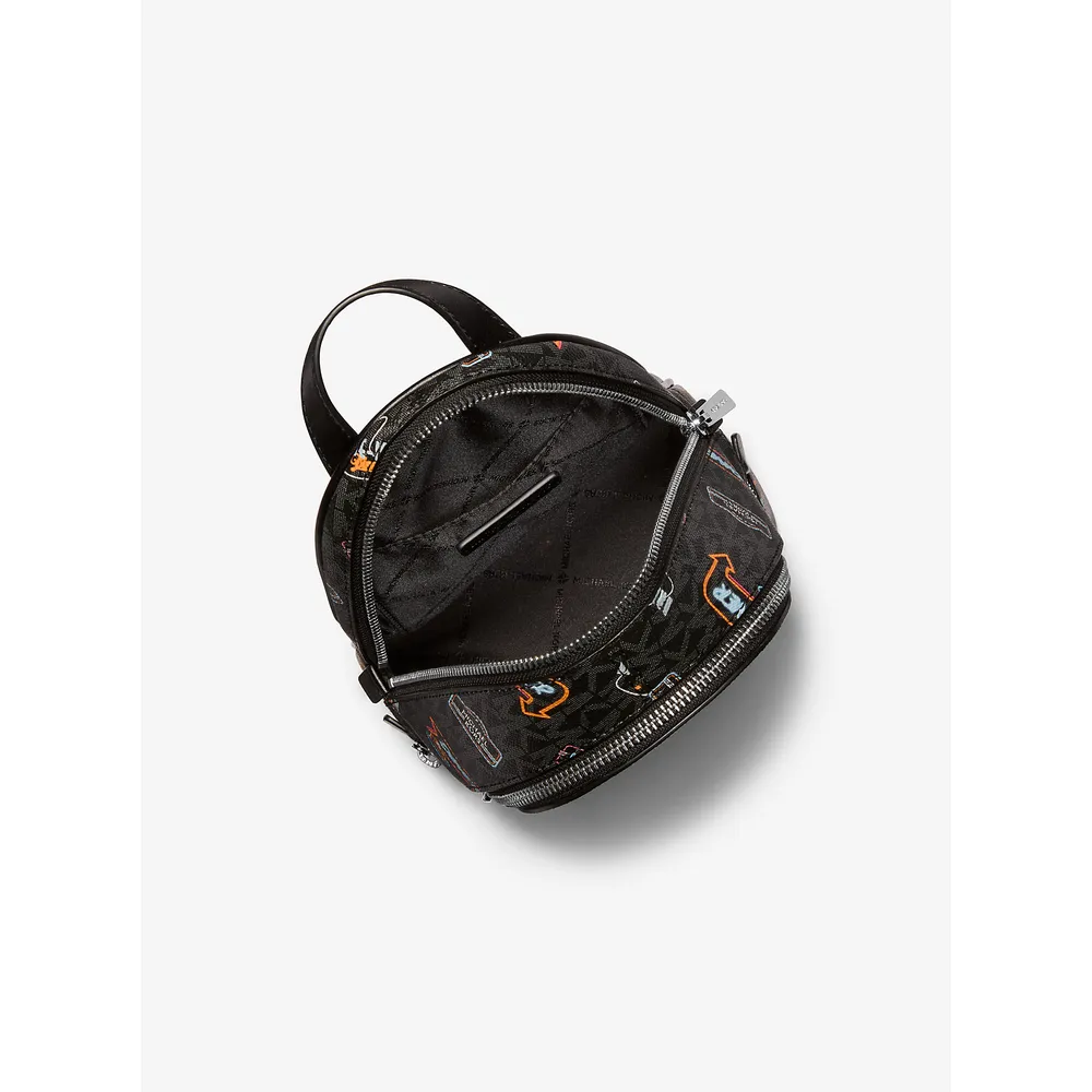 Michael Kors Mochila Rhea con logotipo de firma impreso | Negro