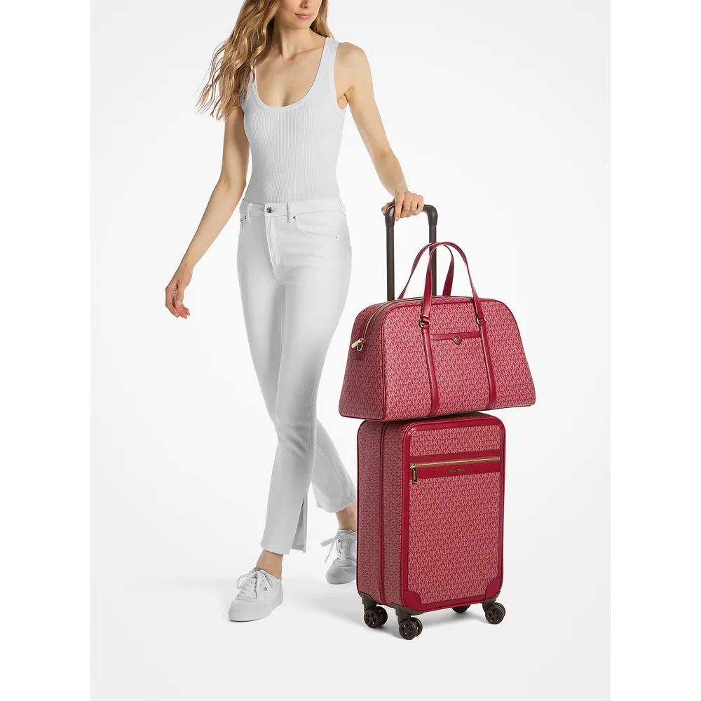 mk785380424_2_webp.webp Michael Kors Maleta con logotipo de Jet Set Travel | Cereza