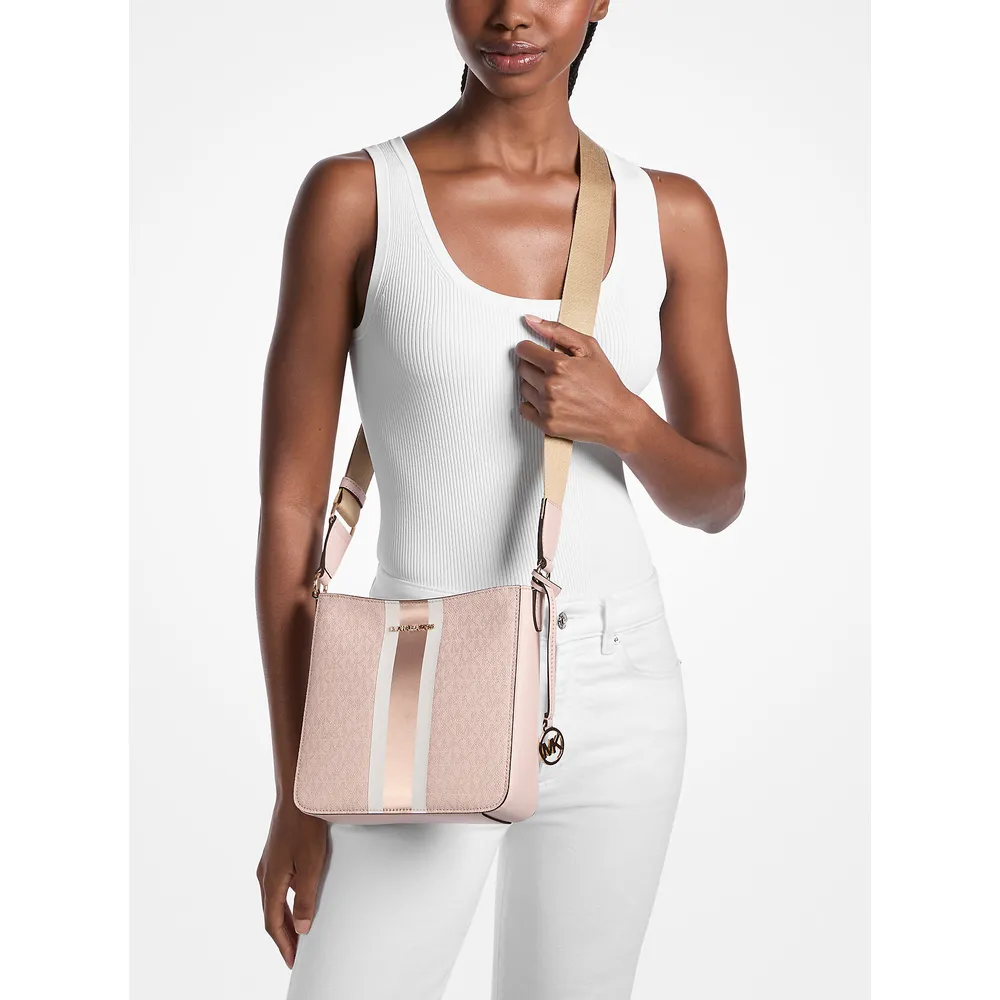 mk785380635_2_webp.webp Michael Kors Bolso Jet Set Small Signature con rayas | Powder Blush