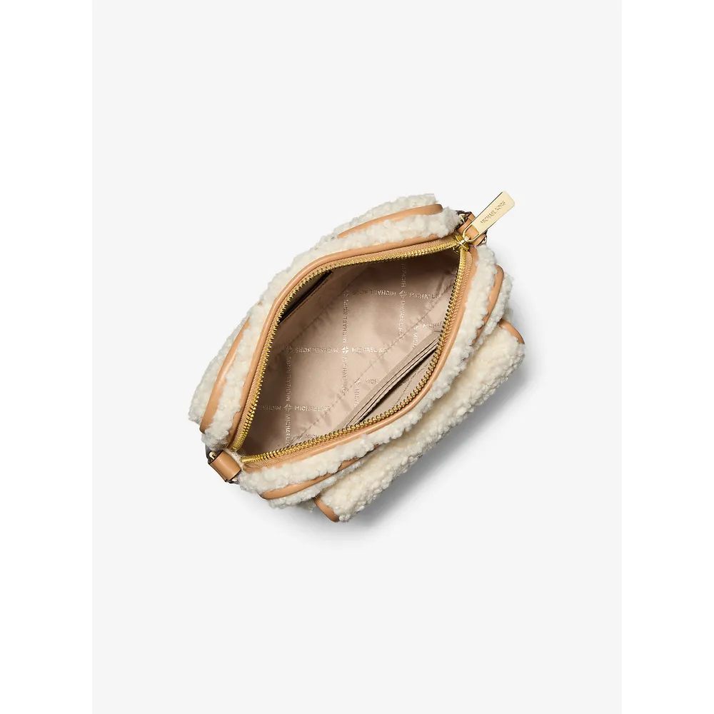 Michael Kors Bolso bandolera de piel sintética Bradshaw | Maní