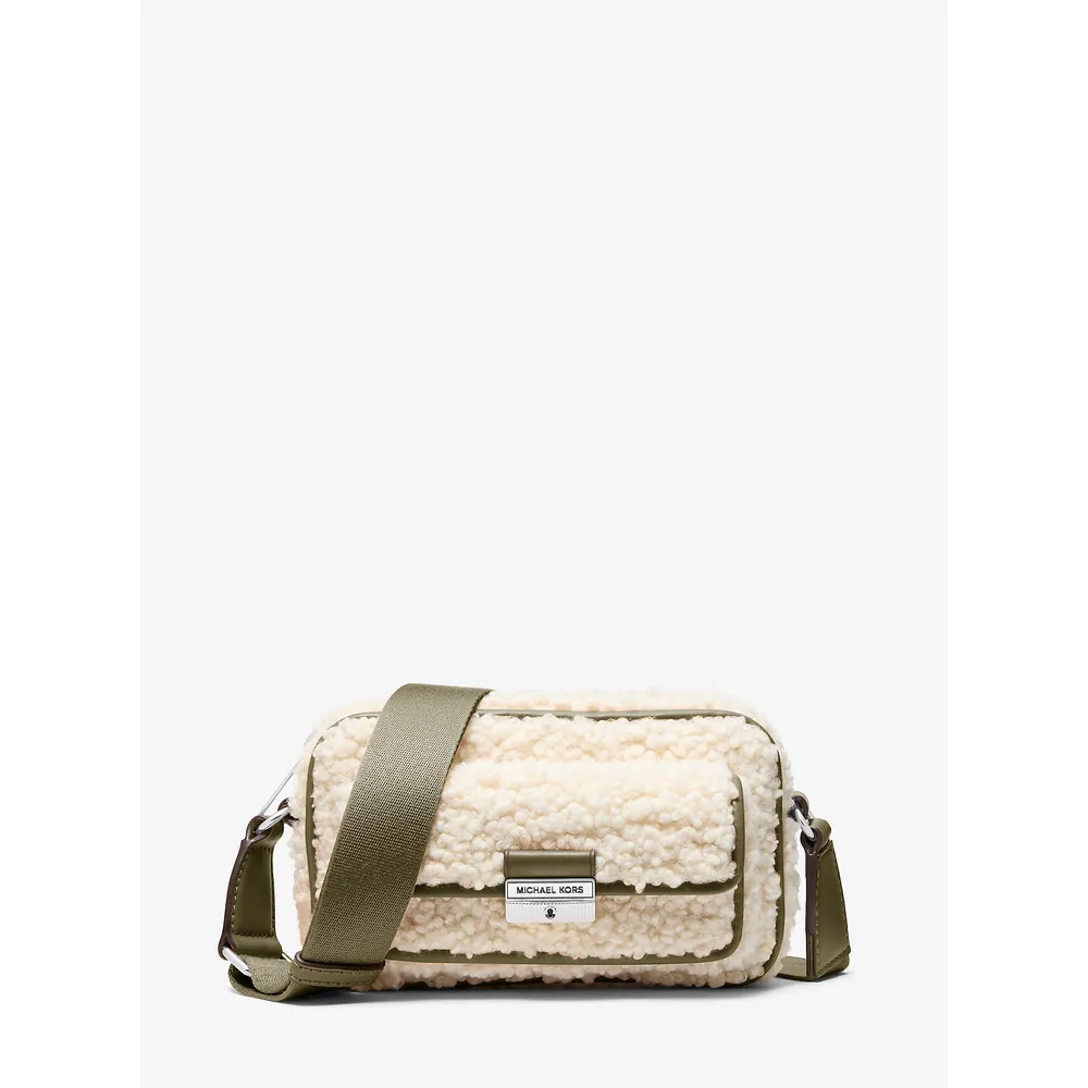 Michael Kors Bolso bandolera Bradshaw para cámara de piel sintética | Aceituna