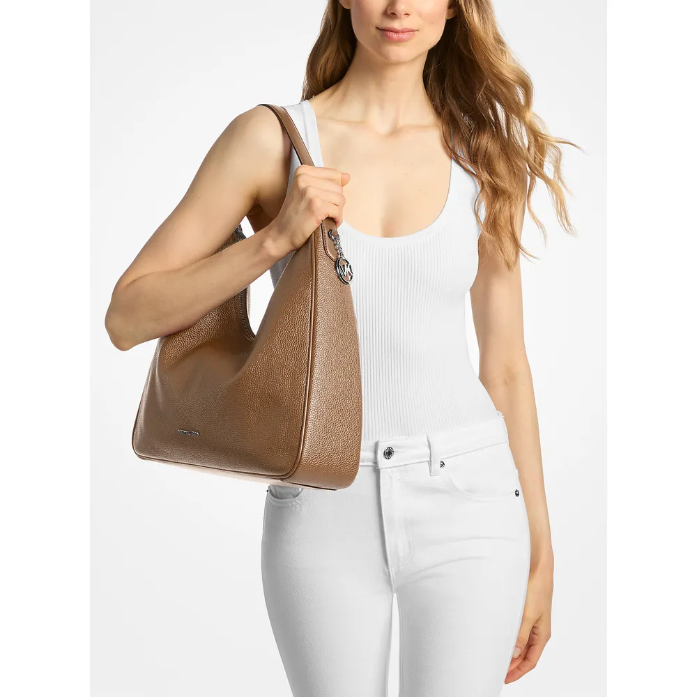 Michael Kors Bolso hoboBolso de piel granulada Nayla | Driftwood