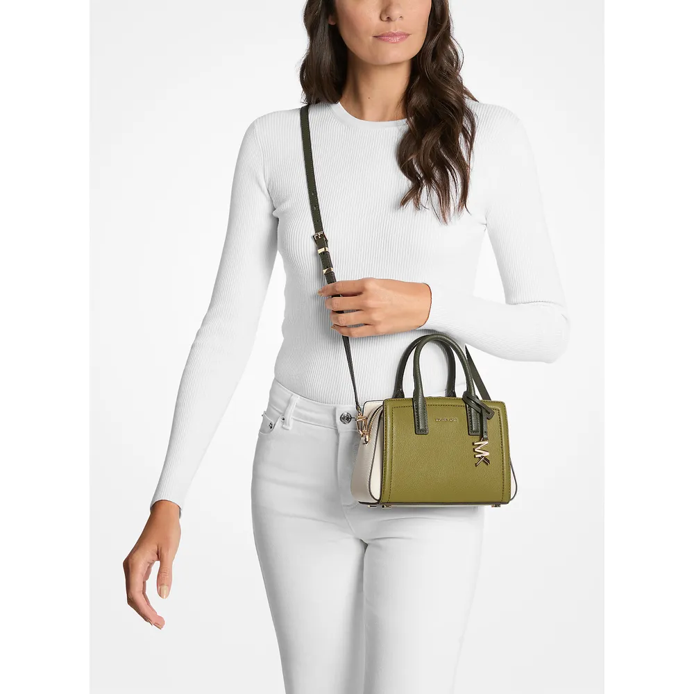 mk785398206_2_webp.webp Michael Kors Bolso bandolera Laila de piel granulada | Pstachio Mlt