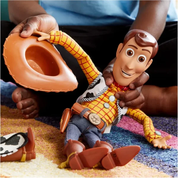 b07qtz8238_1_webp.webp JUGUETE WOODY PARLANTE TOY STORY DISNEY STORE