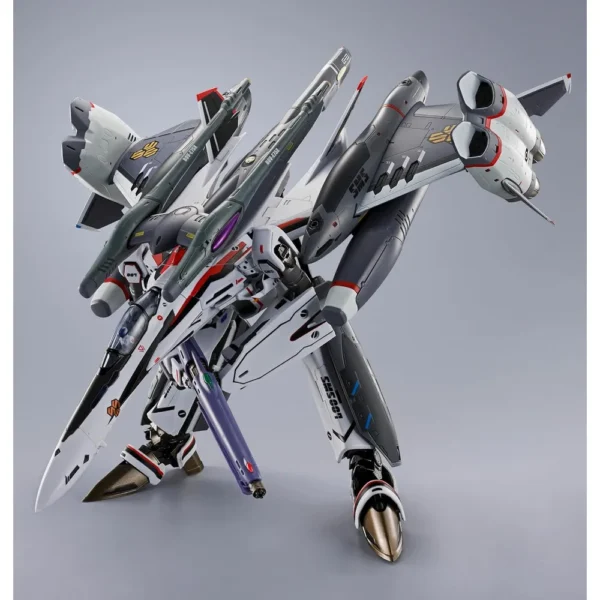 FIGURA TORNADO MESSIAH VALKYRIE MACROSS TAMASHII NATIONS