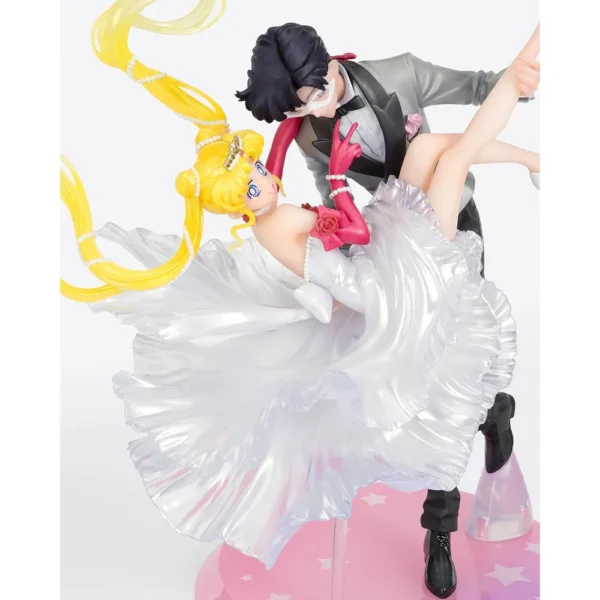 FIGURA USAGI Y TUXEDO MASK SAILOR MOON TAMASHII NATIONS