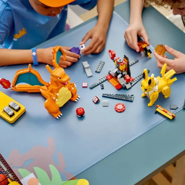 LEGO POKÉMON CHARIZARD VS JOLTEON 72167