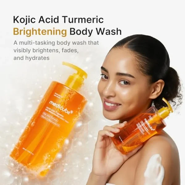 SET GEL DE DUCHA Y SPRAY ILUMINADOR ACIDO KOJICO MEDICUBE 2 PZS