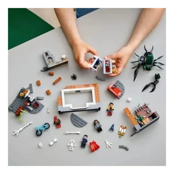 LEGO MARVEL SPIDER-MAN EN EL TALLER DEL SANTUARIO 76185