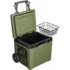 b0f45dwjyh_4_webp.webp NEVERA PORTÁTIL STANLEY ADVENTURE CON RUEDAS 50 QT VERDE PINO