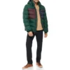 TOMMY HILFIGER CASACA ACOLCHADA CON CAPUCHA PARA HOMBRE | Small | Pine Color Block
