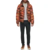 TOMMY HILFIGER CASACA ACOLCHADA CON CAPUCHA PARA HOMBRE | Large | Orange Camouflage