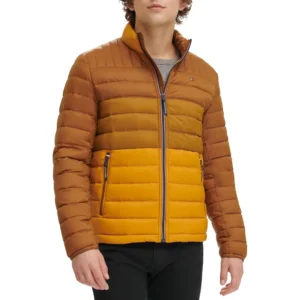 b0c9k1k2vh_0_webp.webp TOMMY HILFIGER LEGACY ULTRA LOFT CASACA PARA HOMBRE | L | Tan/Brown Color Block